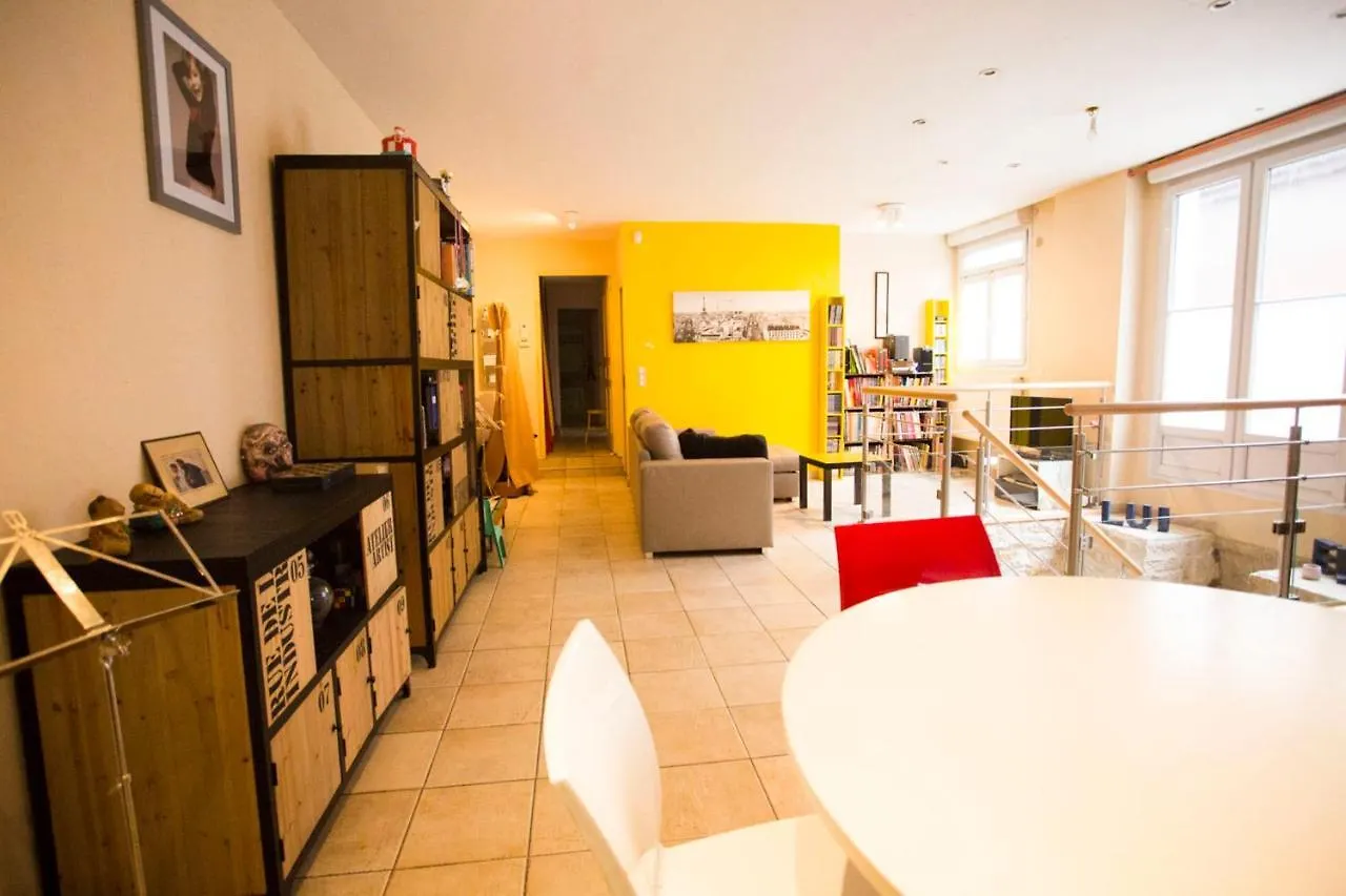 Large Souplex In The 10Th District Of Paris